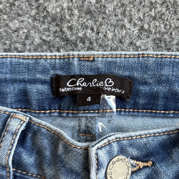 Charlie B Cropped Jeans with Gemstone Cuff - Size 4 - Picture 2 of 7